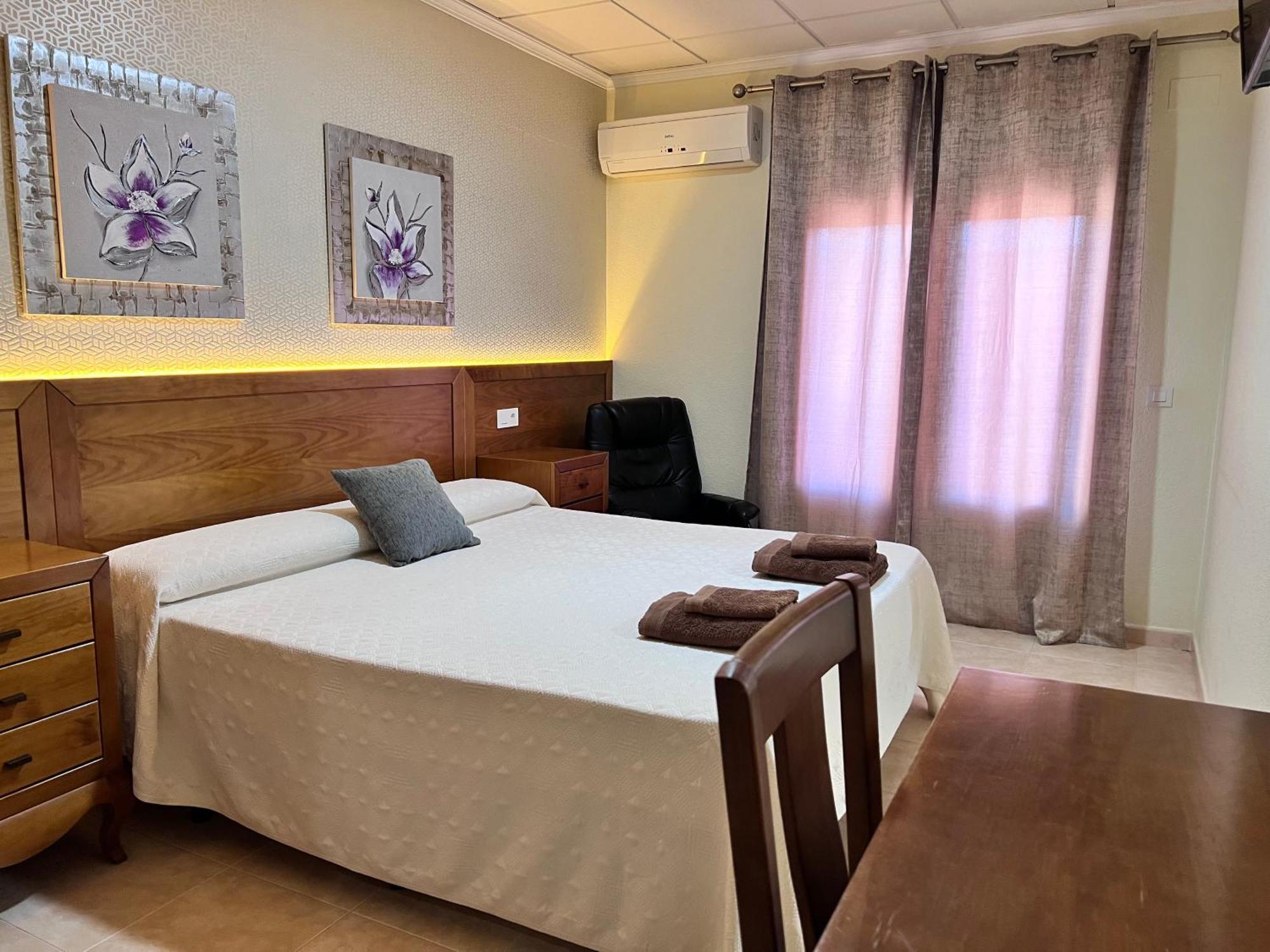Hotel Don Juan Puente de Génave エクステリア 写真
