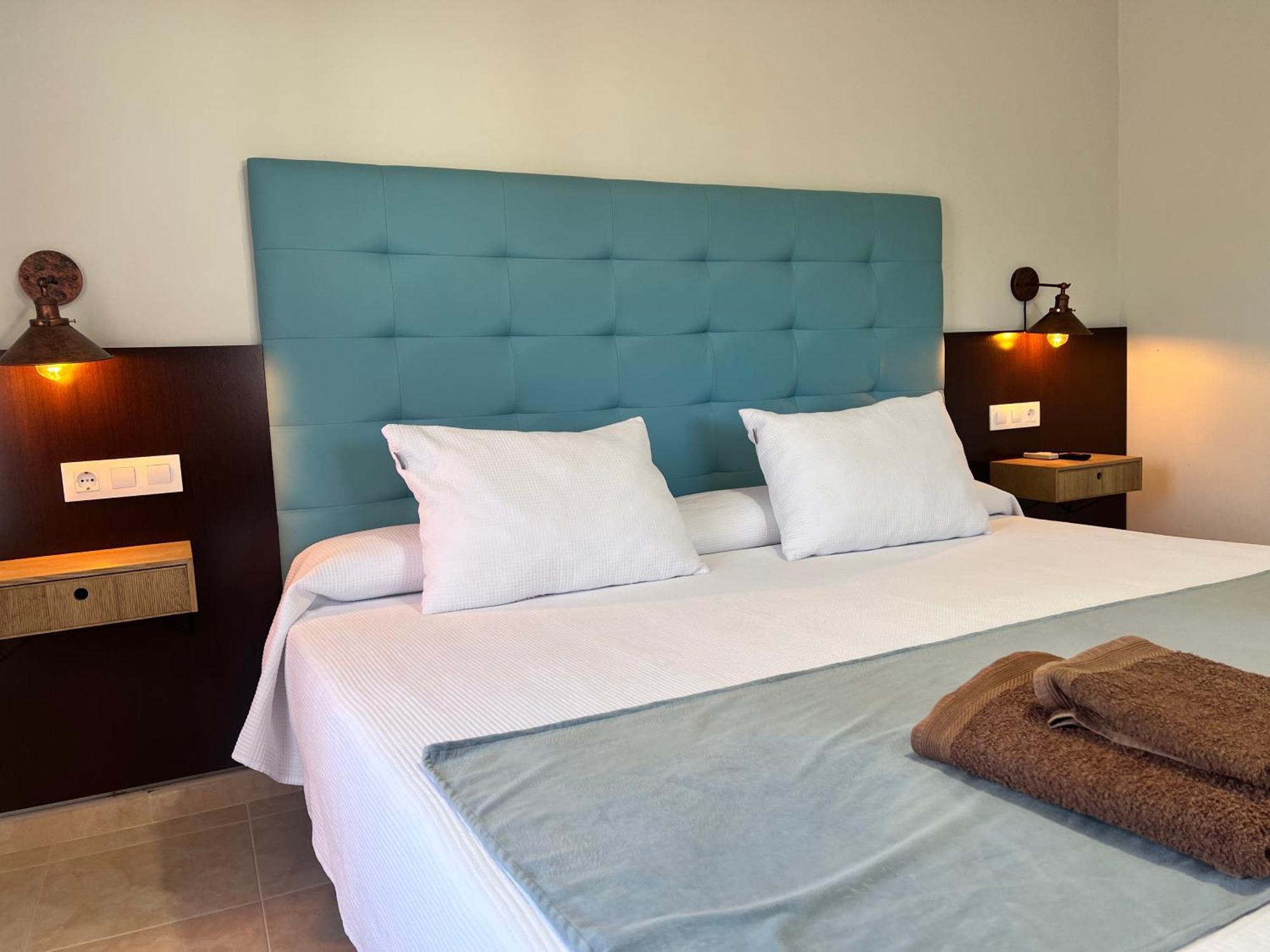 Hotel Don Juan Puente de Génave エクステリア 写真
